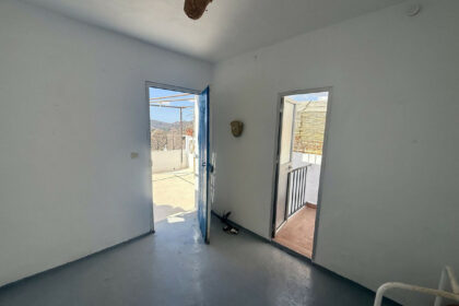 d79ee9aa14000f1dd2db85d70cb04cd9 - 24