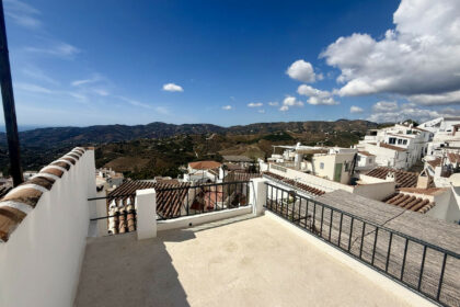 d79ee9aa14000f1dd2db85d70cb04cd9 - 28