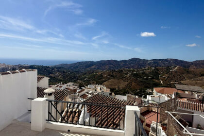 d79ee9aa14000f1dd2db85d70cb04cd9 - 29