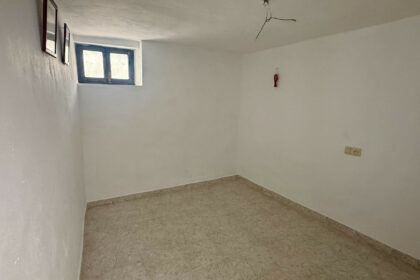 d79ee9aa14000f1dd2db85d70cb04cd9 - 8