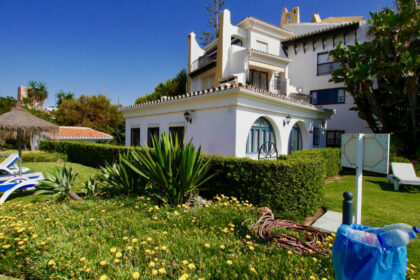 d80c9dbdbabbd0f62a9404344e2ef955 - 25