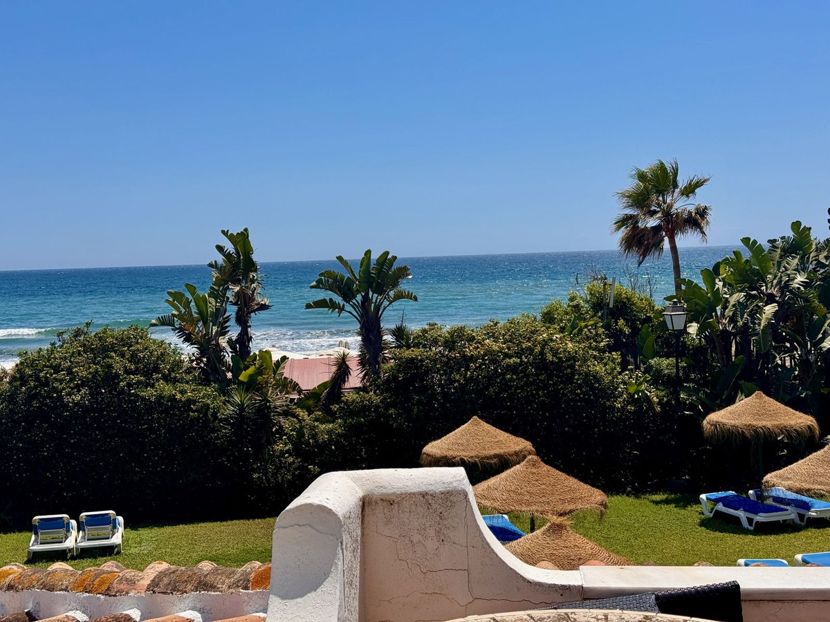 d80c9dbdbabbd0f62a9404344e2ef955 - 30