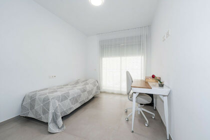 d880808dc3433423ae7d999f4b1e63b6 - 15