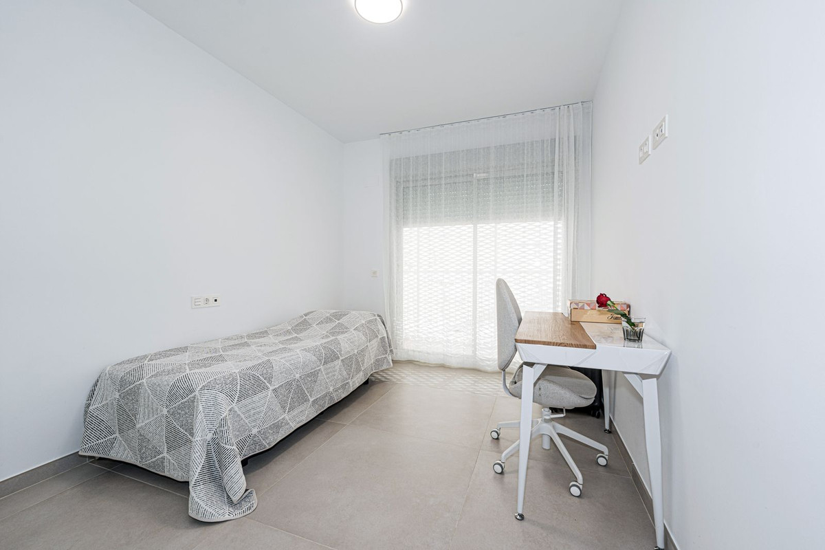 d880808dc3433423ae7d999f4b1e63b6 - 15