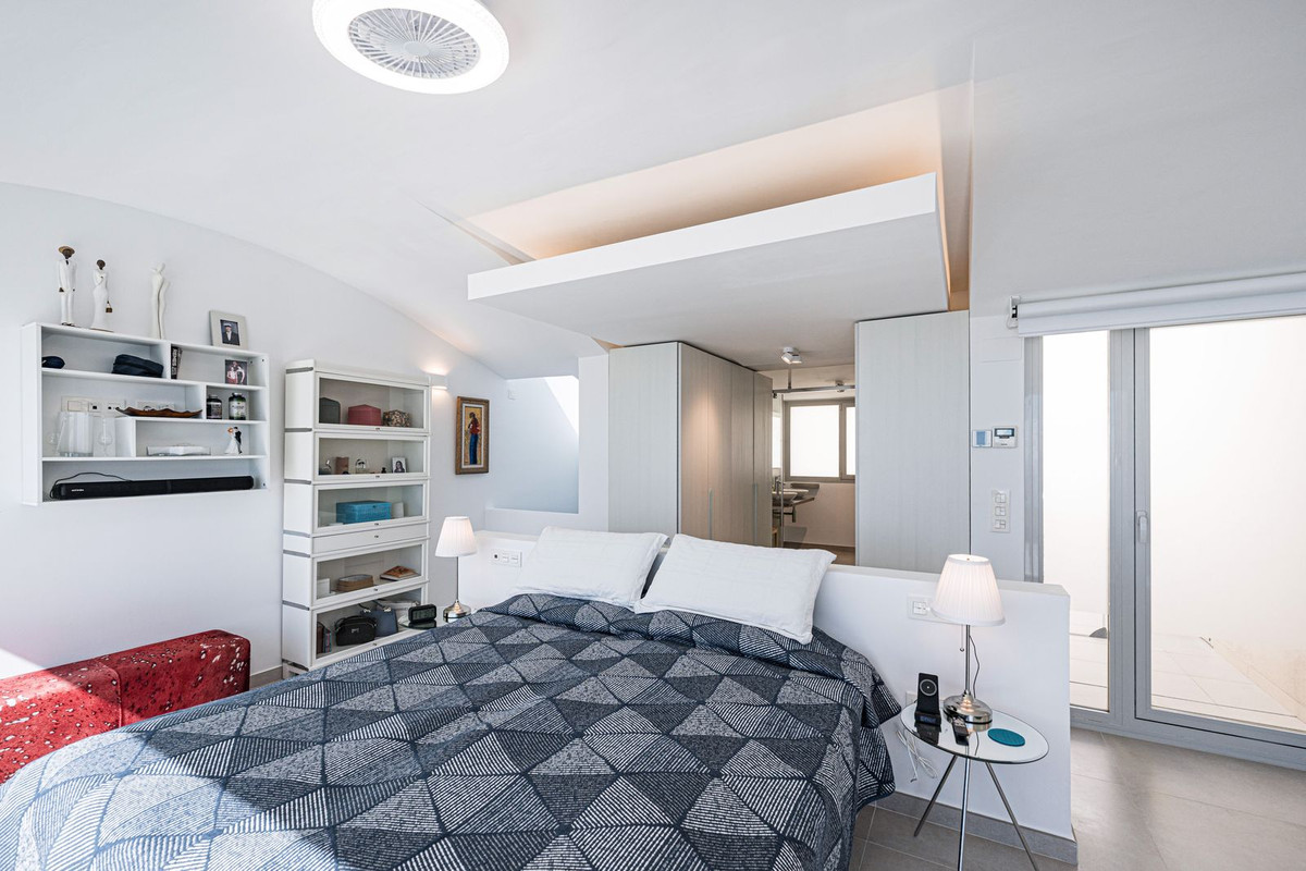 d880808dc3433423ae7d999f4b1e63b6 - 30