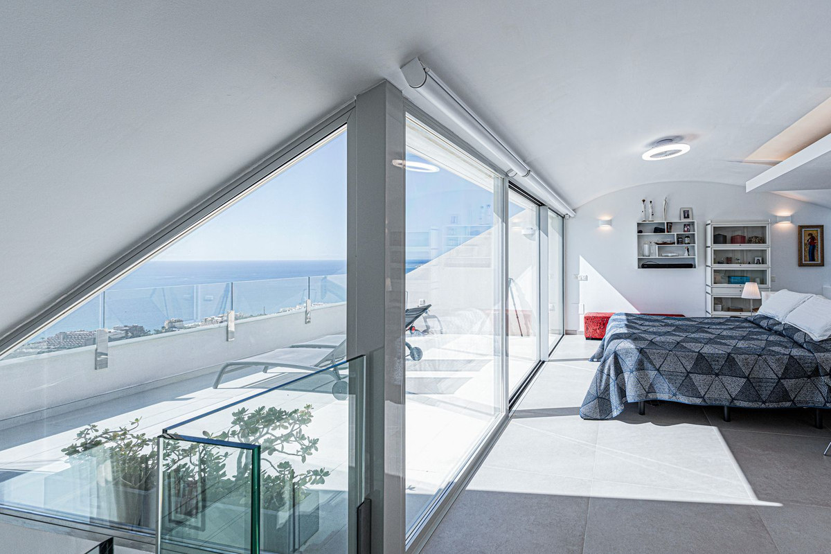 d880808dc3433423ae7d999f4b1e63b6 - 38