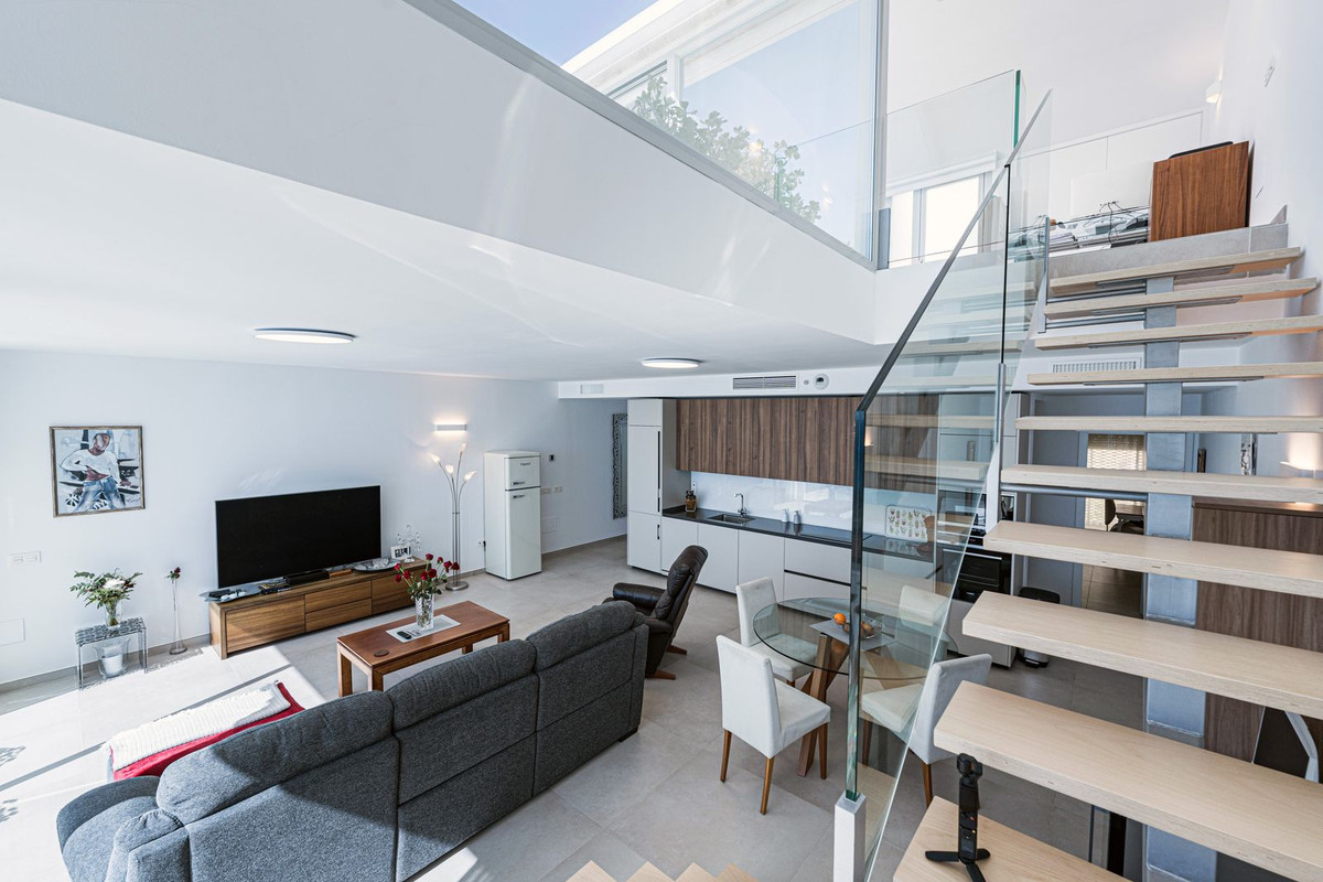 d880808dc3433423ae7d999f4b1e63b6 - 4