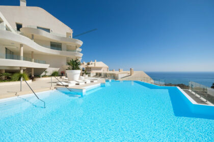 d880808dc3433423ae7d999f4b1e63b6 - 56