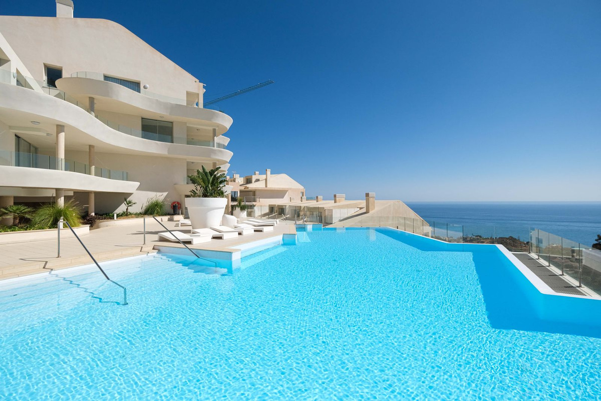 d880808dc3433423ae7d999f4b1e63b6 - 56