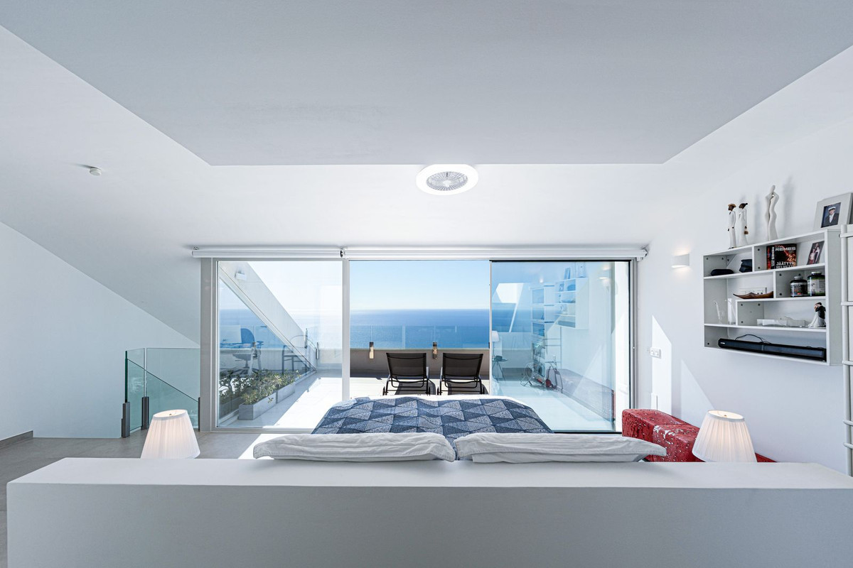 d880808dc3433423ae7d999f4b1e63b6 - 6