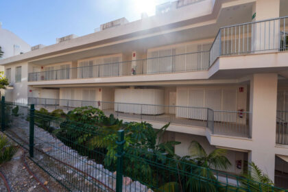 d880808dc3433423ae7d999f4b1e63b6 - 69