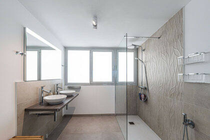 d880808dc3433423ae7d999f4b1e63b6 - 7