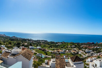 d880808dc3433423ae7d999f4b1e63b6 - 72