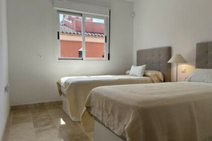 d90dfa568df731bf3137342f62b8c721 - 13