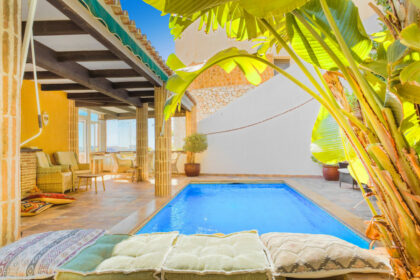 d92082aeba4b3db92f0f3622cf4a9cd2 - 10