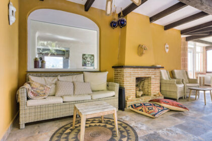 d92082aeba4b3db92f0f3622cf4a9cd2 - 11