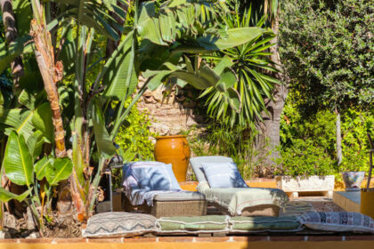 d92082aeba4b3db92f0f3622cf4a9cd2 - 13