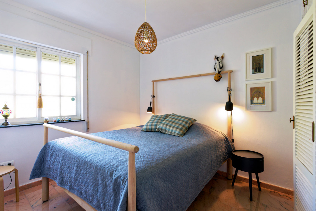 d92082aeba4b3db92f0f3622cf4a9cd2 - 36