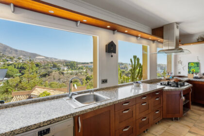 d92082aeba4b3db92f0f3622cf4a9cd2 - 5