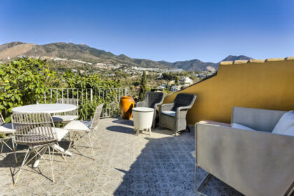 d92082aeba4b3db92f0f3622cf4a9cd2 - 6