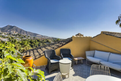 d92082aeba4b3db92f0f3622cf4a9cd2 - 8