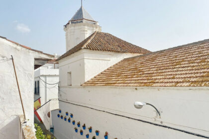 d9b6cf9554932fe79e7daa9e06a187c5 - 1