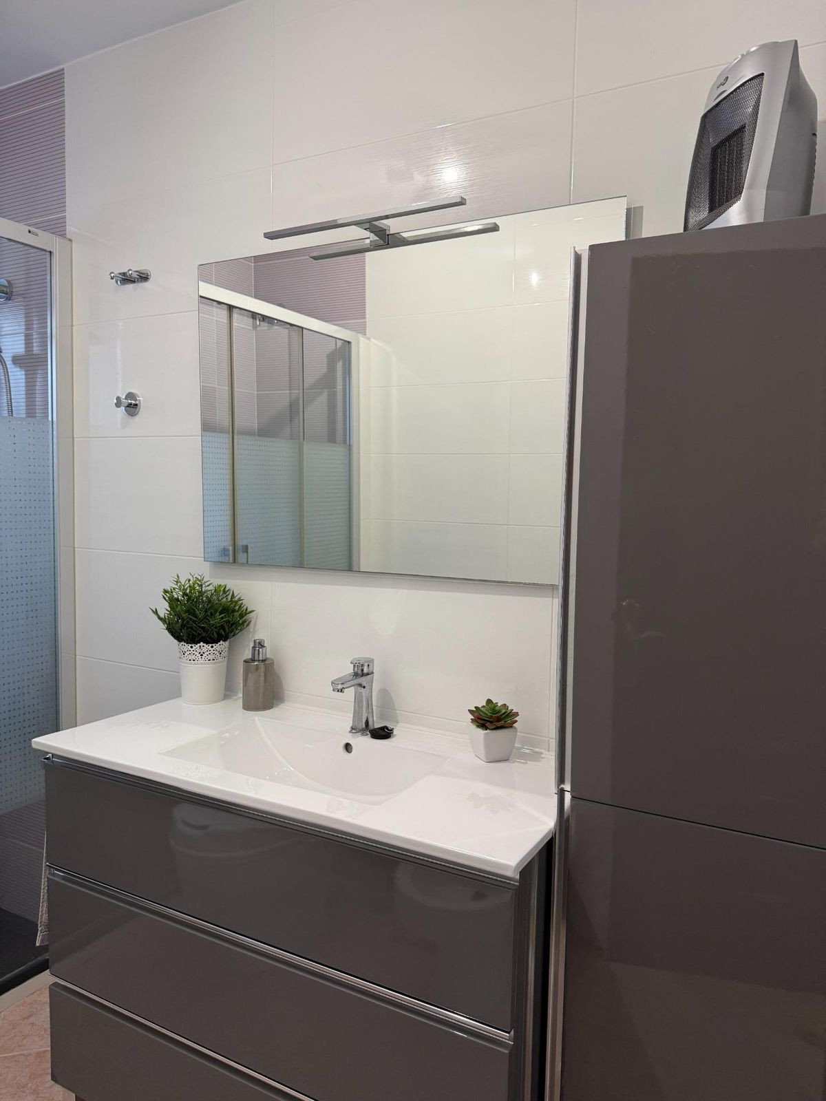 d9c0fd9b5b4c9ea2f24fa457f675b68a - 15