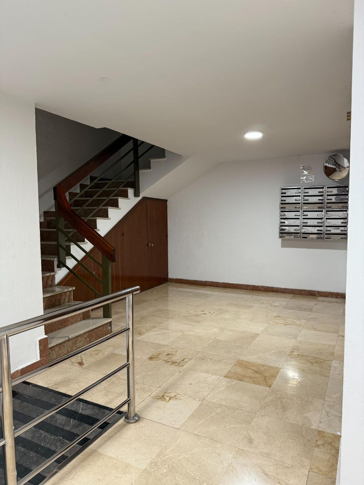 d9c0fd9b5b4c9ea2f24fa457f675b68a - 27