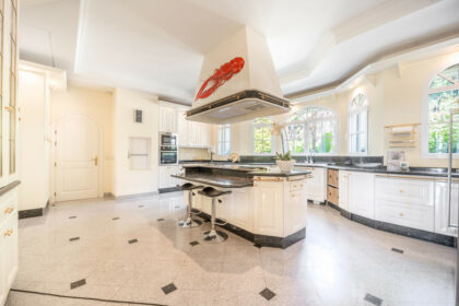 dab539a41761ec205608f1b49bd35063 - 23