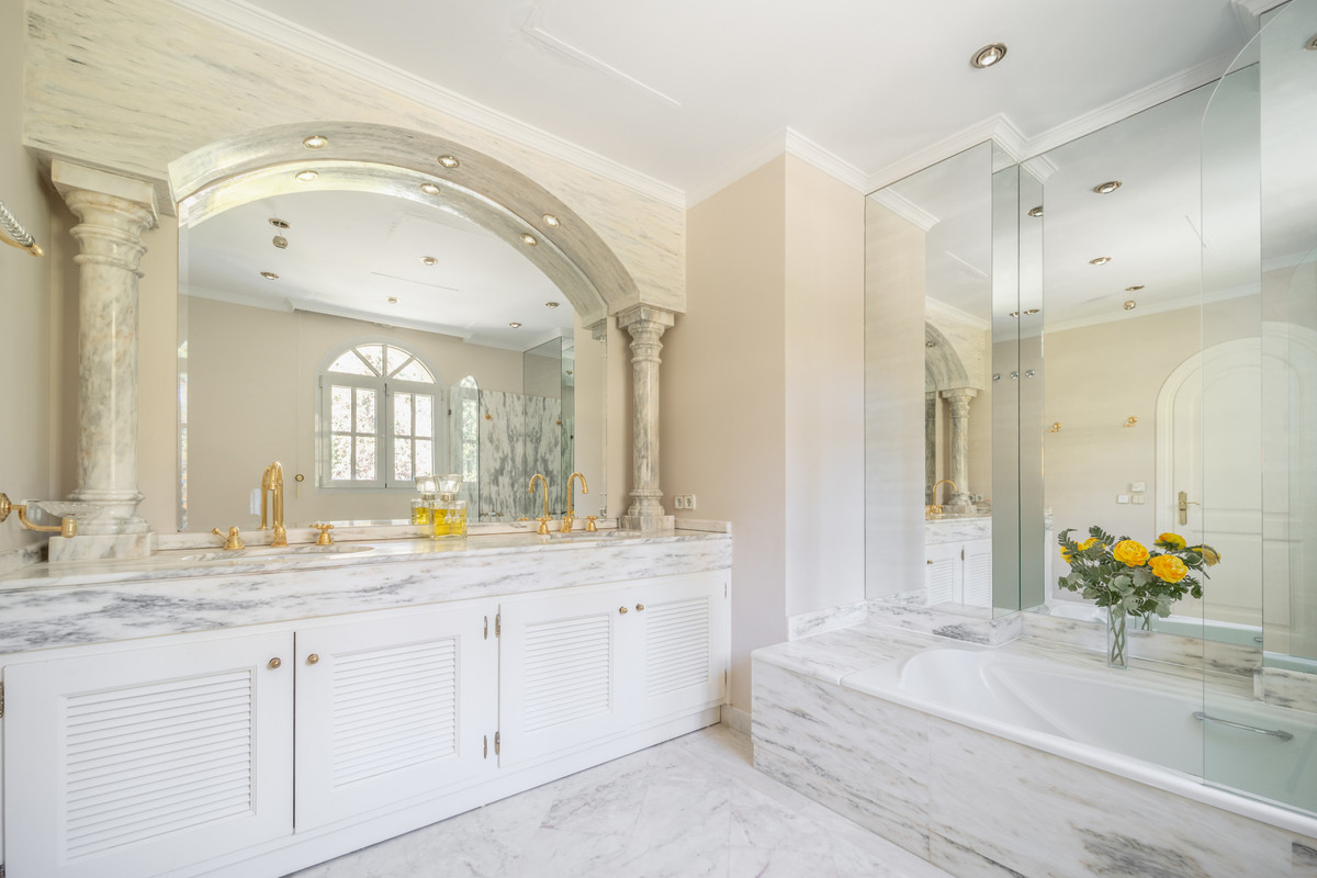 dab539a41761ec205608f1b49bd35063 - 37