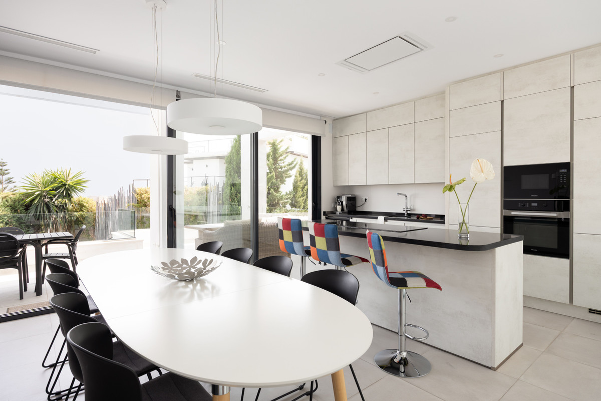 dafc45f5da91034585709b4b47af8971 - 10