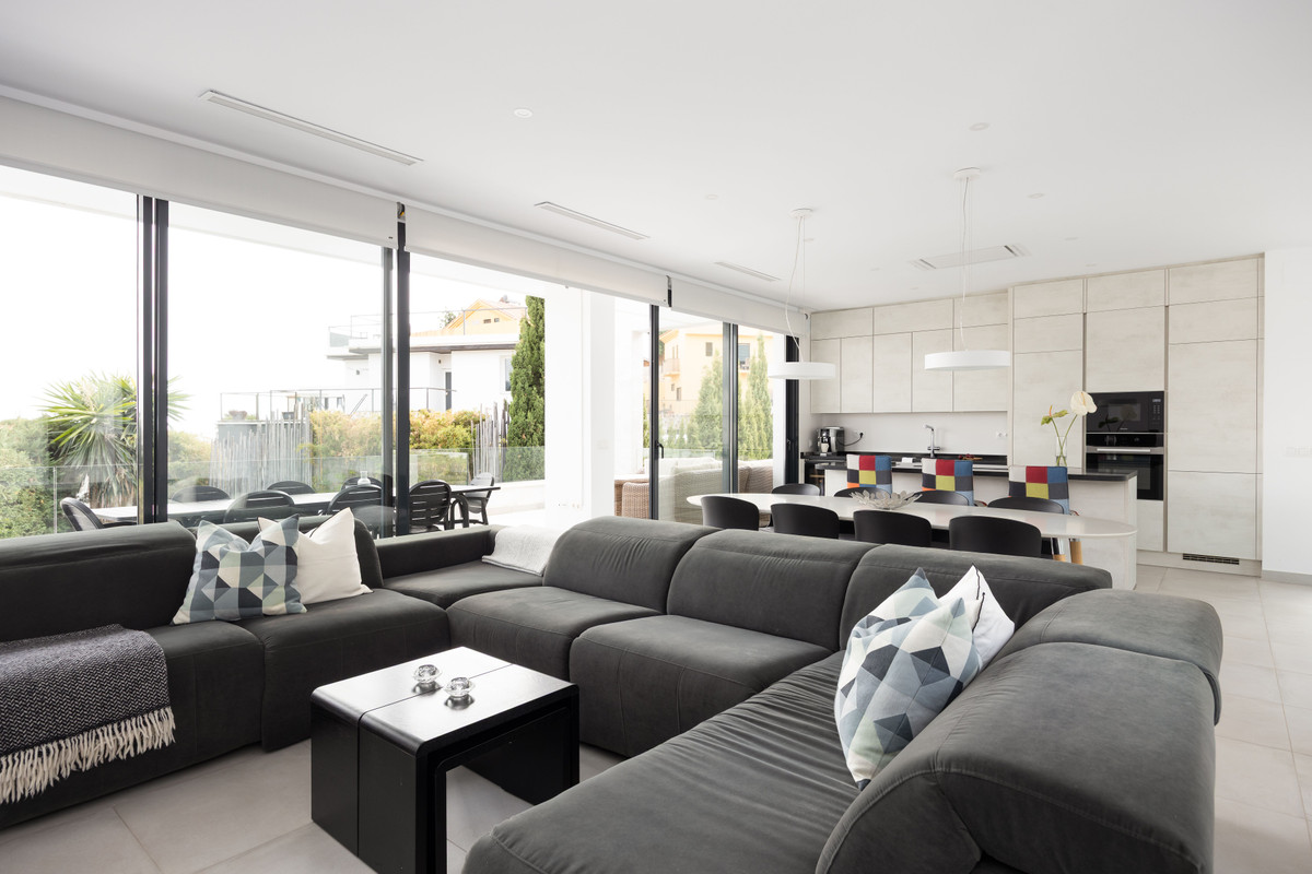 dafc45f5da91034585709b4b47af8971 - 11