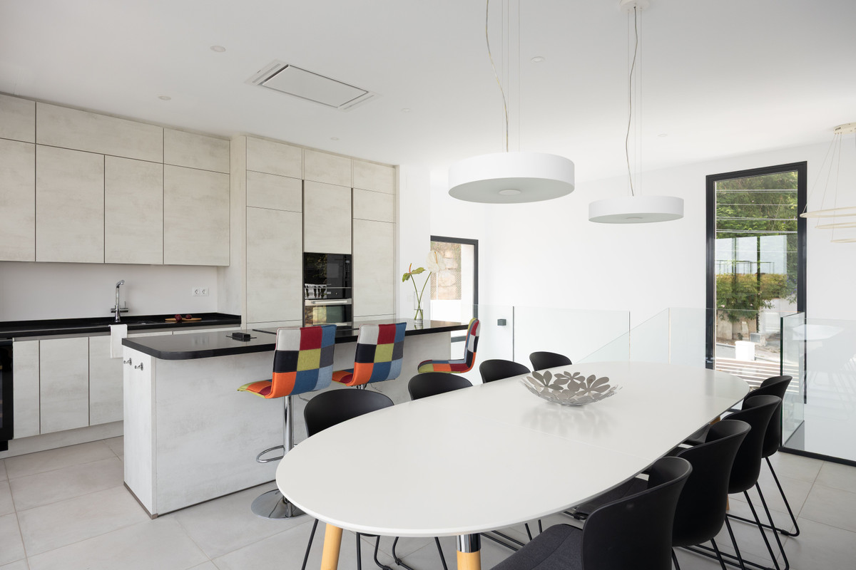 dafc45f5da91034585709b4b47af8971 - 15