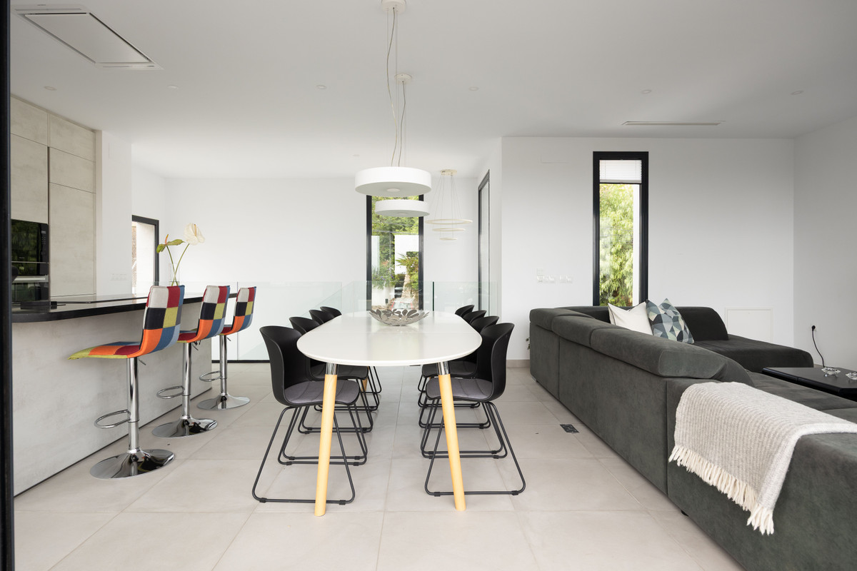 dafc45f5da91034585709b4b47af8971 - 16