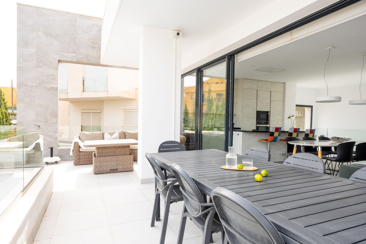 dafc45f5da91034585709b4b47af8971 - 26