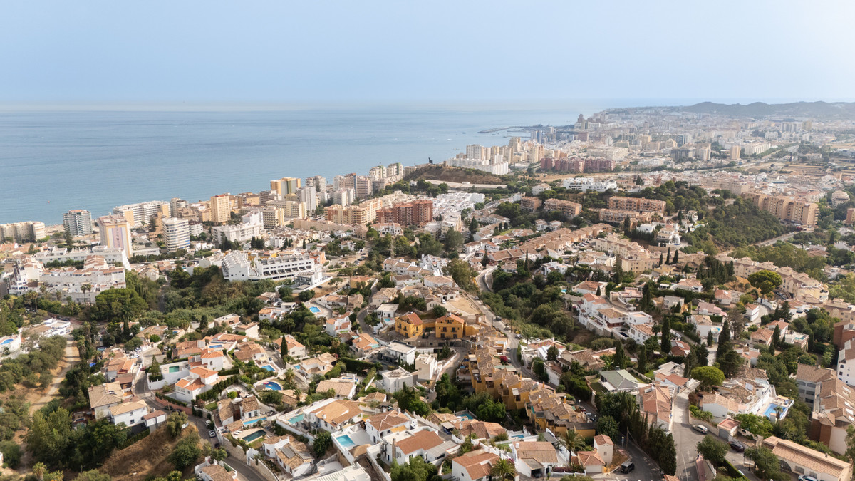 dafc45f5da91034585709b4b47af8971 - 32