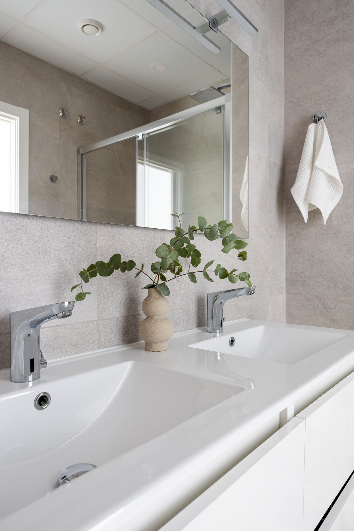 dafc45f5da91034585709b4b47af8971 - 42