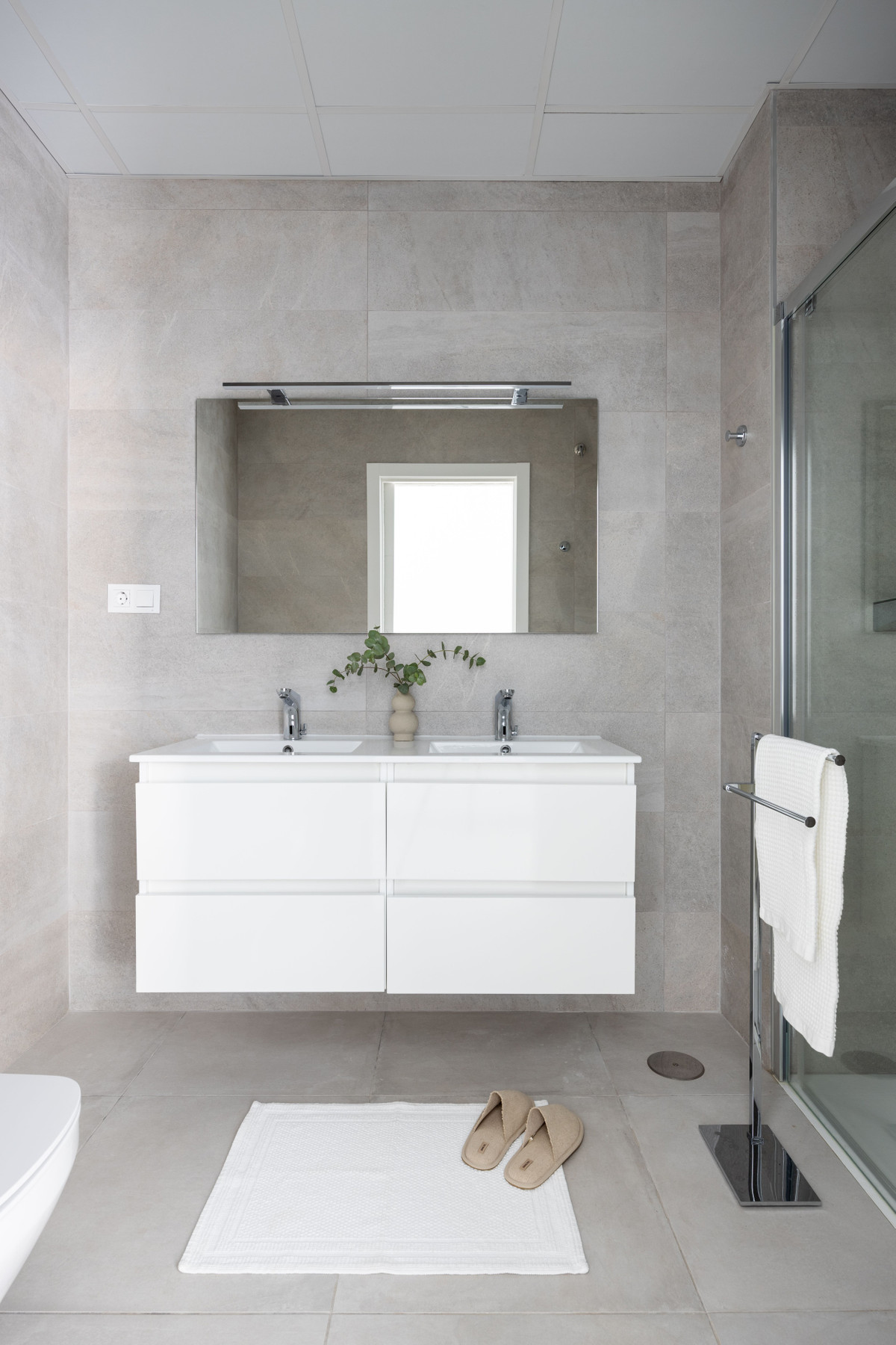 dafc45f5da91034585709b4b47af8971 - 44