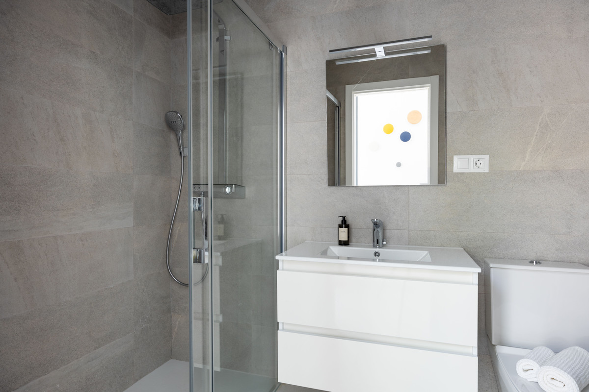 dafc45f5da91034585709b4b47af8971 - 50