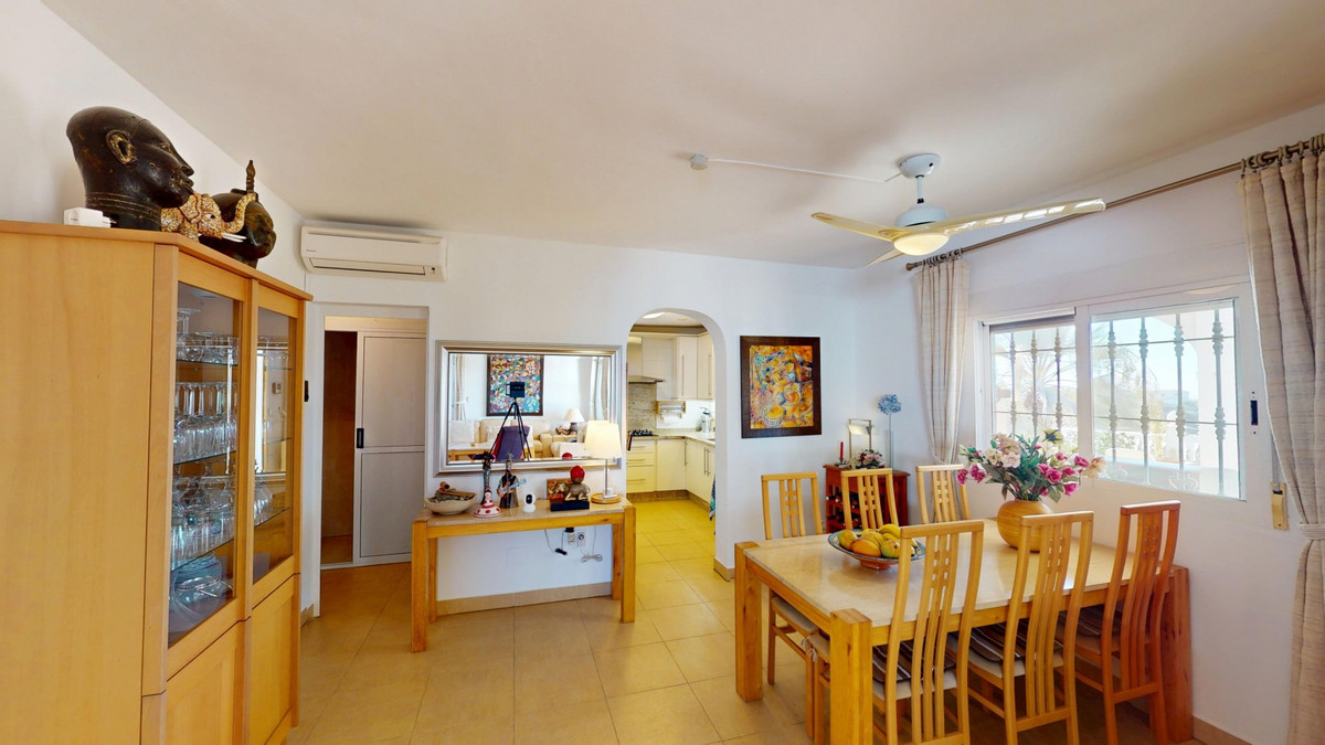 dbbcca3582682a9db7f469b7ed2e5a74 - 11