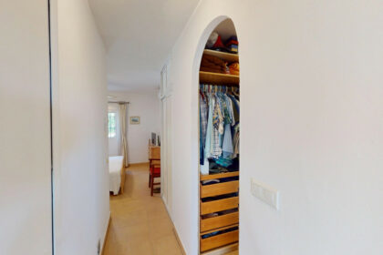 dbbcca3582682a9db7f469b7ed2e5a74 - 13