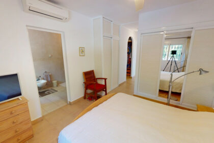 dbbcca3582682a9db7f469b7ed2e5a74 - 16