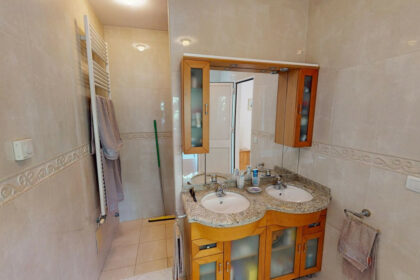 dbbcca3582682a9db7f469b7ed2e5a74 - 17