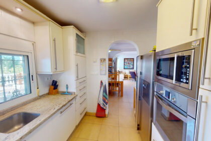 dbbcca3582682a9db7f469b7ed2e5a74 - 21