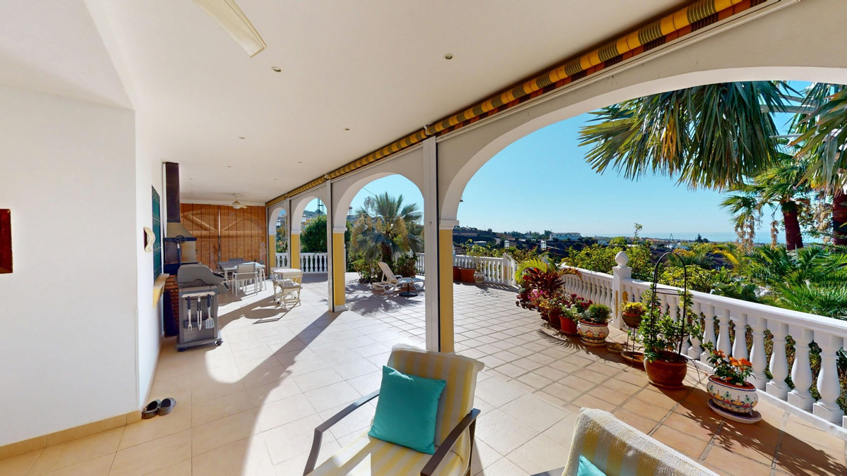 dbbcca3582682a9db7f469b7ed2e5a74 - 32