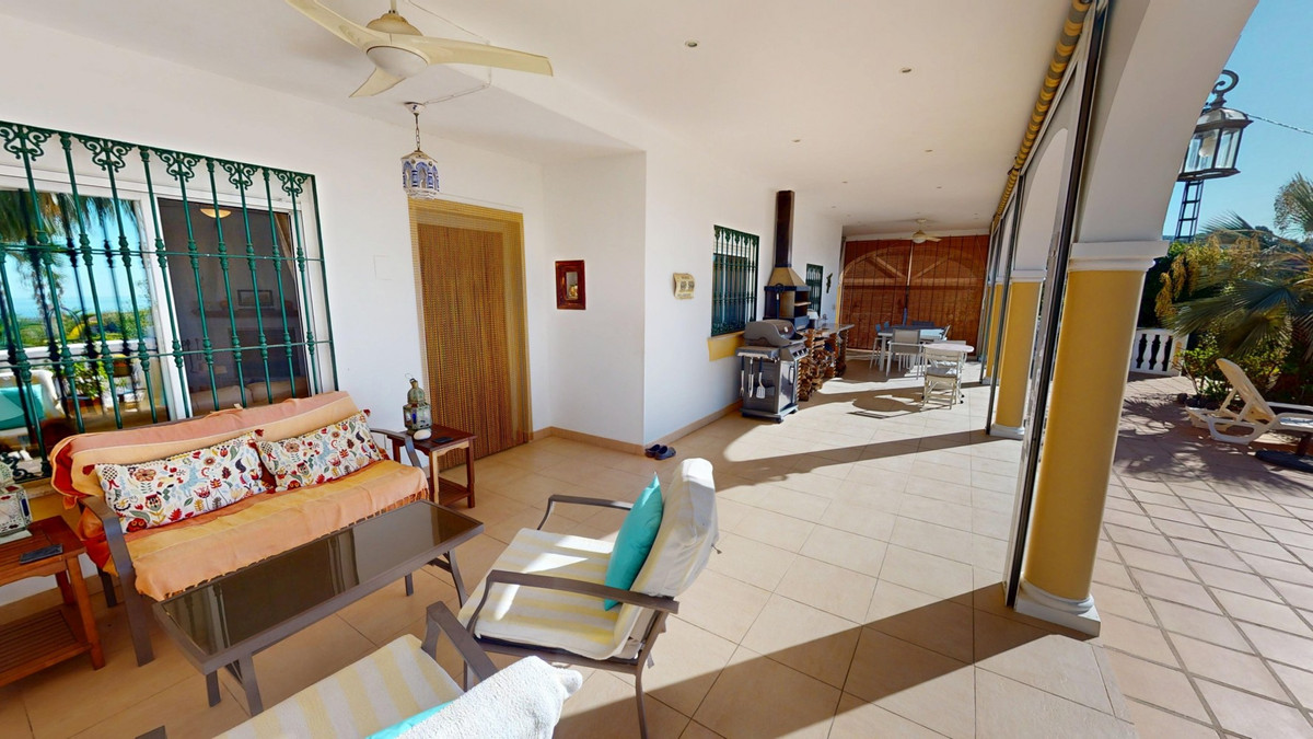 dbbcca3582682a9db7f469b7ed2e5a74 - 33