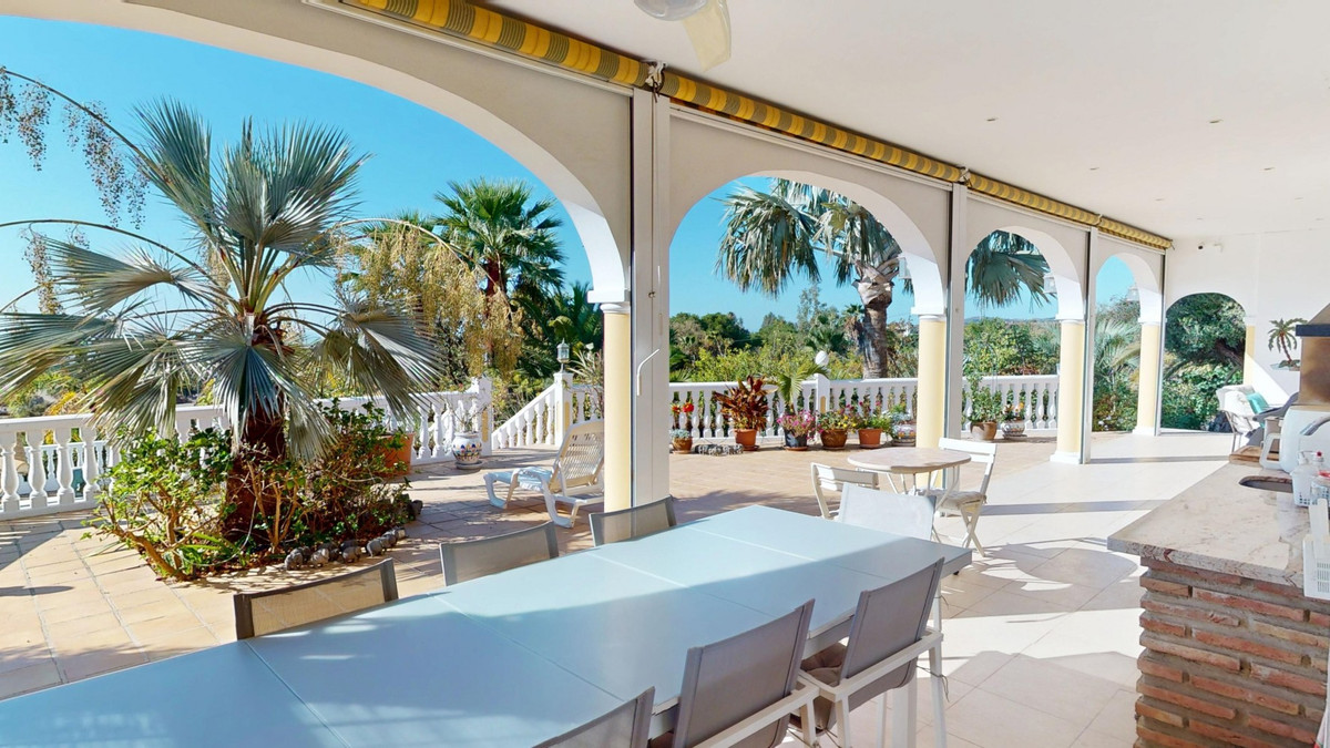 dbbcca3582682a9db7f469b7ed2e5a74 - 35