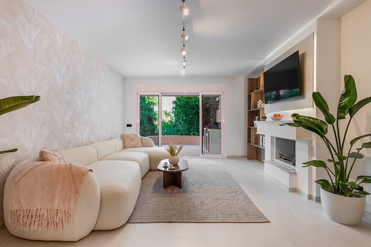 dbe81719f38c7fc793135b22cee8cd67 - 10