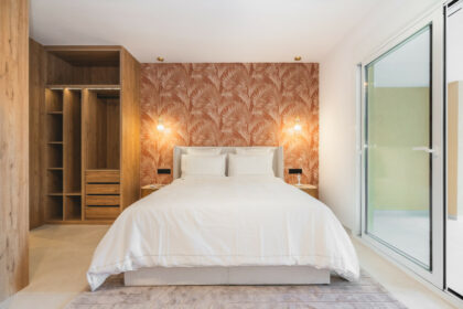 dbe81719f38c7fc793135b22cee8cd67 - 12