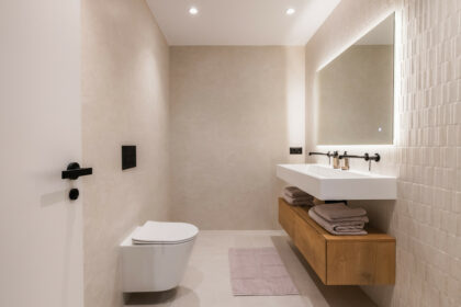 dbe81719f38c7fc793135b22cee8cd67 - 18